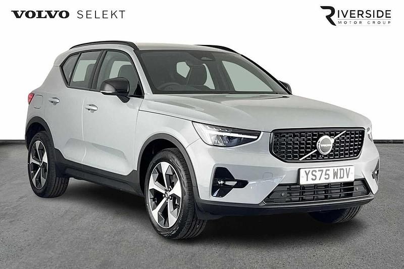 Used Volvo XC40 Plus 163 HP (119 kW) 2025 Crystal white SUV