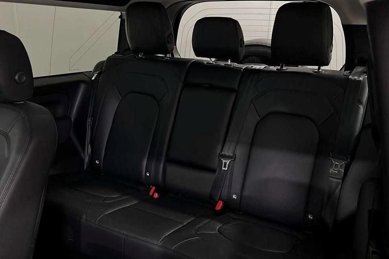 Usado Land Rover Defender 394 HP (289 kW) 2023 Preto SUV