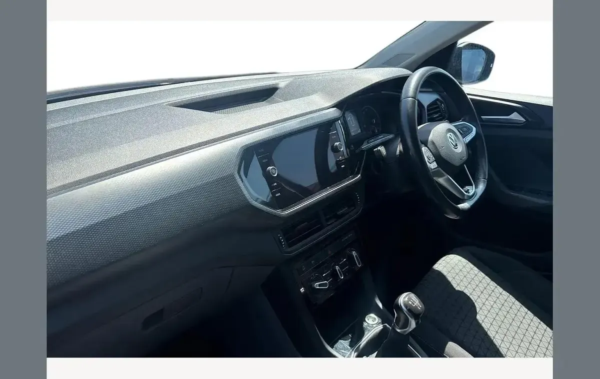 Begagnad VW T-Cross SE 95 HK (69 kW) 2019 Blå SUV