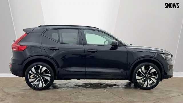 Used Volvo XC40 Ultra 197 HP (144 kW) 2025 Onyx black SUV