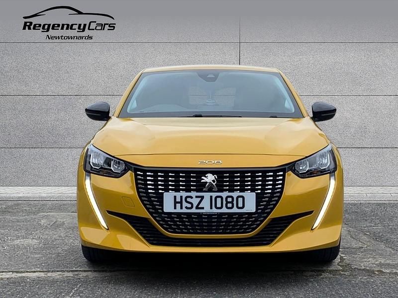 Used Peugeot 208 Active+ 74 HP (54 kW) 2023 Yellow Hatchback