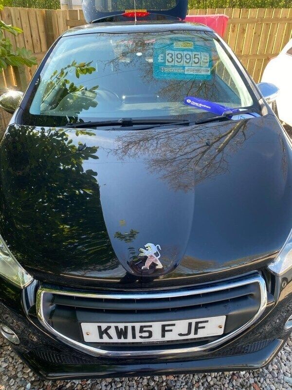 Black Used 2015 Peugeot 208 Allure Hatchback | £3,995 (Good price) - Image 1/4