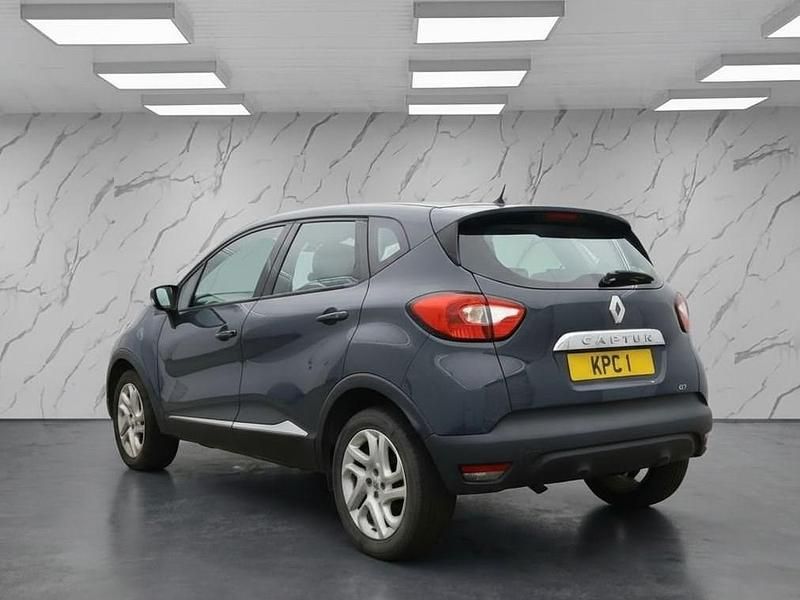 Used Renault Captur Dynamique 90 HP (66 kW) 2016 Blue SUV