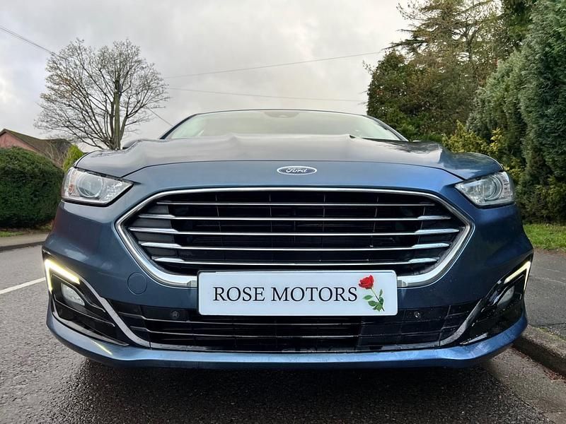 Used Ford Mondeo Titanium 150 HP (110 kW) 2019 Blue Hatchback