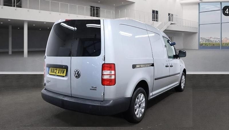 Used VW Caddy Maxi 102 HP (75 kW) 2012 Silver MPV
