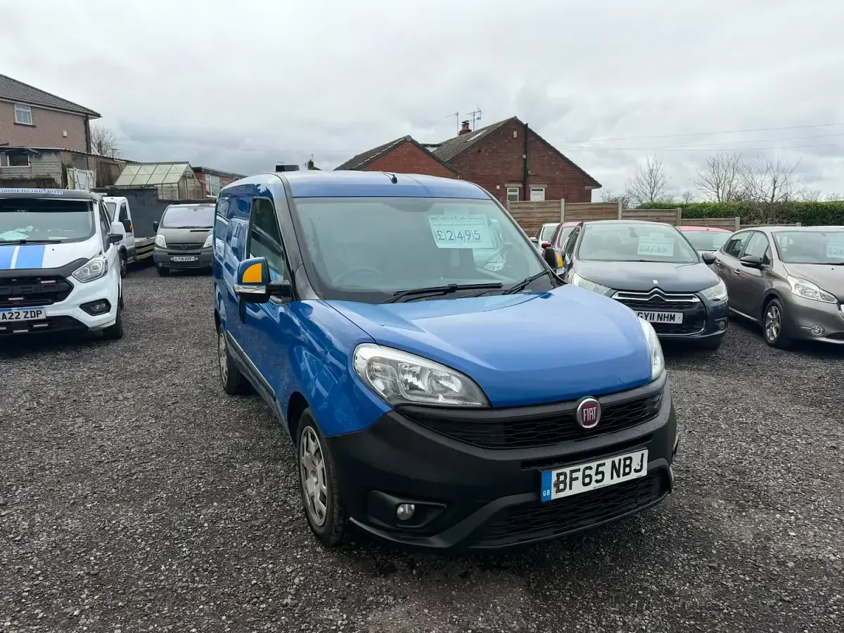 Used Fiat Doblò 90 HP (66 kW) 2015 Blue MPV