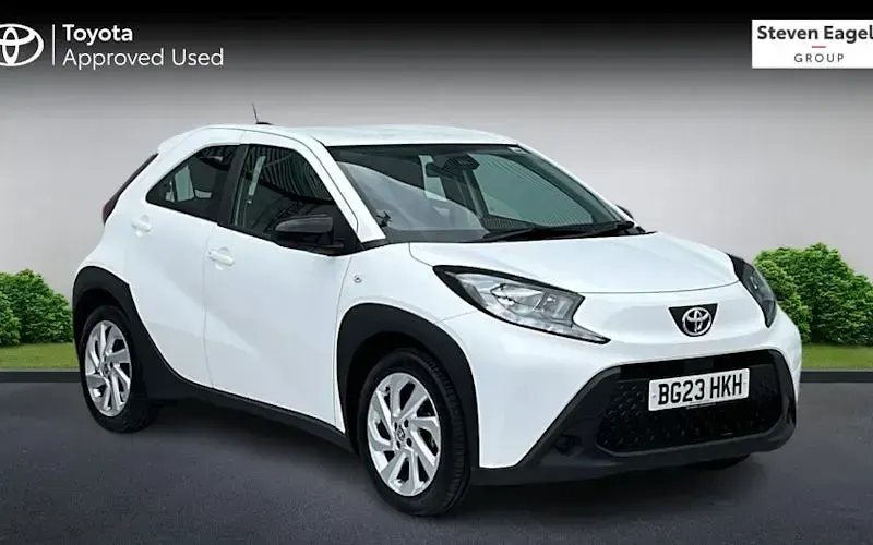 Used Toyota Aygo X PURE 72 HP (52 kW) 2023 SUV