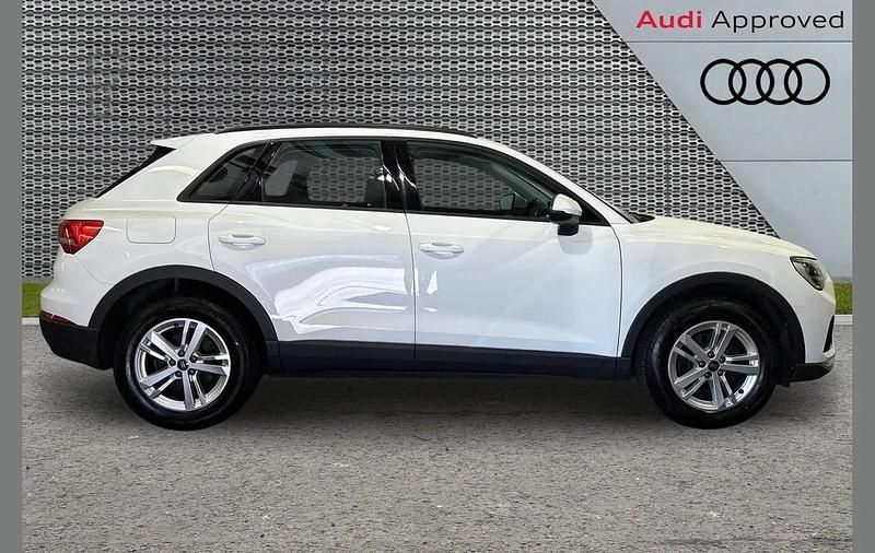 Used Audi Q3 Design 150 HP (110 kW) 2023 White SUV