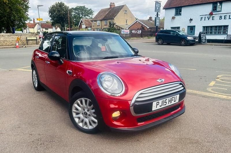 Red Used 2015 Mini Cooper Hatch Hatchback | £4,495 (Good price) - Image 1/1