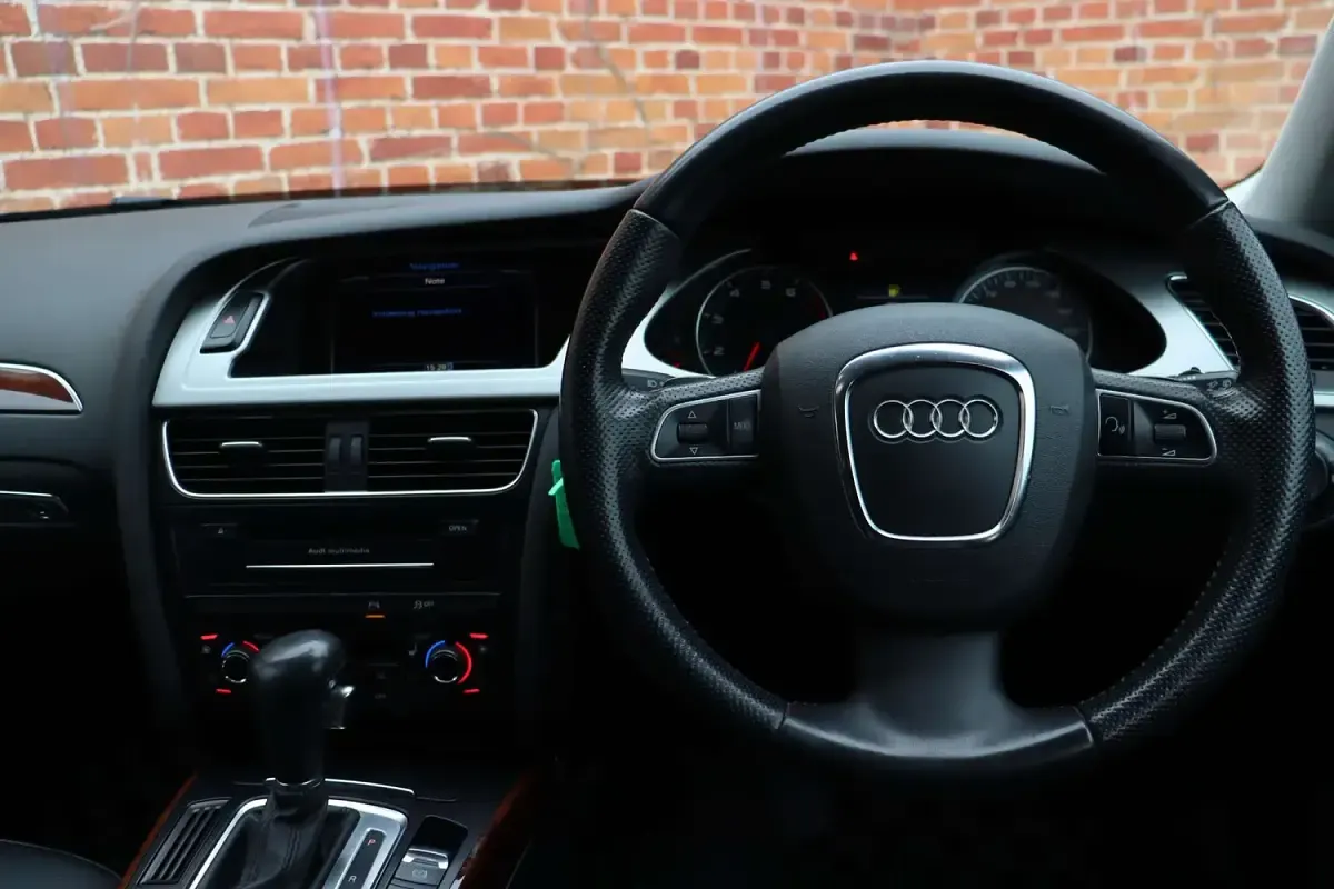 Used Audi A4 Allroad Comfort 245 HP (180 kW) 2011 White Estate