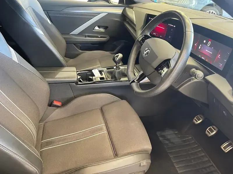 Used Vauxhall Astra S 130 HP (95 kW) 2023 Grey Hatchback
