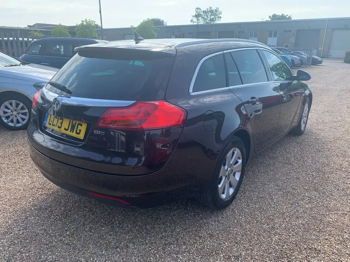 Used Vauxhall Insignia SRi 2013 Brown Estate