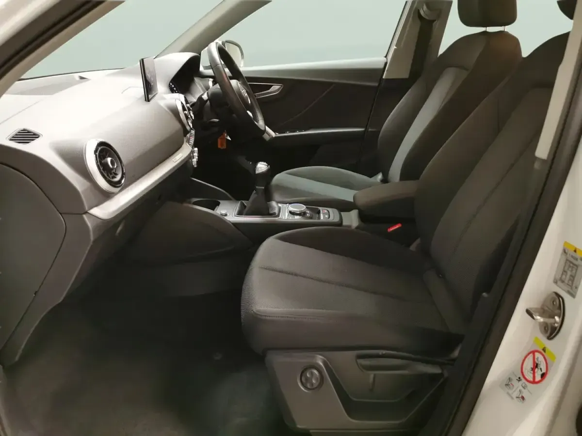 Usado Audi Q2 Premium 110 CV (80 kW) 2022 Blanco SUV