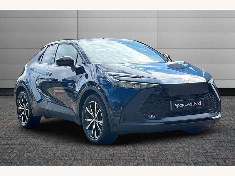 Blue Used 2025 Toyota C-HR Design SUV | £29,495 (Fair price) - Image 1/2