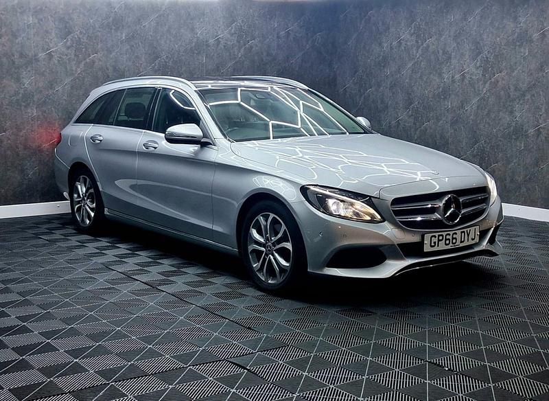 Usado Mercedes C220 Premium 2017 Prateado Carrinha