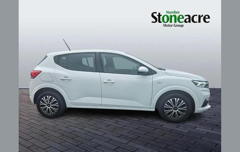 Used Dacia Sandero Expression 90 HP (66 kW) 2023 White Hatchback