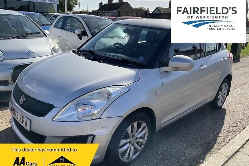 Silver Used 2013 Suzuki Swift SZ3 Hatchback | £4,995 (Fair price) - Image 1/1