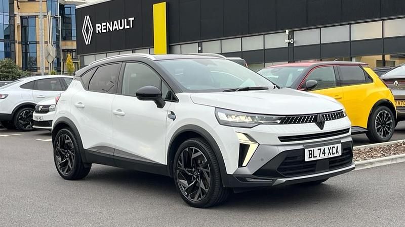 Metallic arctic white Used 2024 Renault Captur Esprit Alpine SUV | £21,837 (Expensive) - Image 1/1