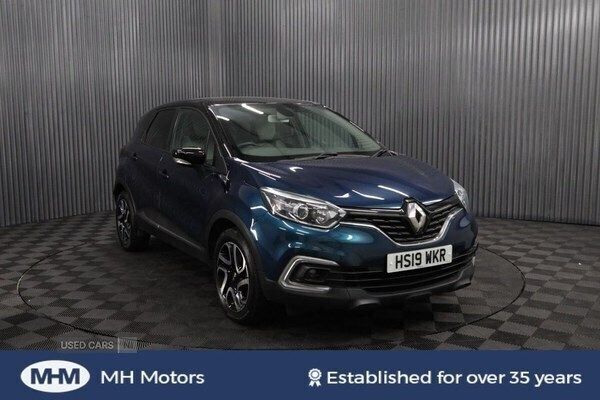 Blue/black Used 2019 Renault Captur Iconic SUV | £7,995 (Good price) - Image 1/4