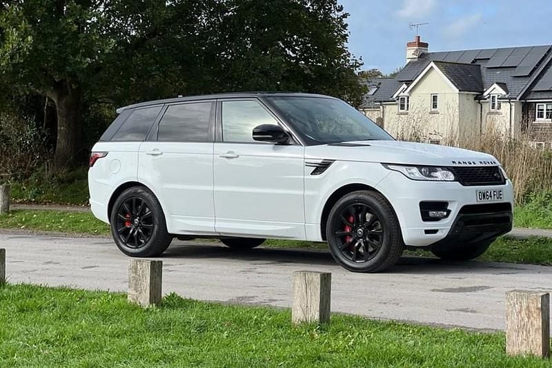 Used 2015 Land Rover Range Rover HSE SUV | £13,995 (Good price) - Image 1/1