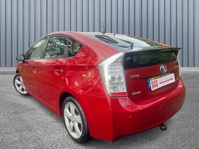 Usado Toyota Prius 136 CV (100 kW) 2009 Rojo Utilitario