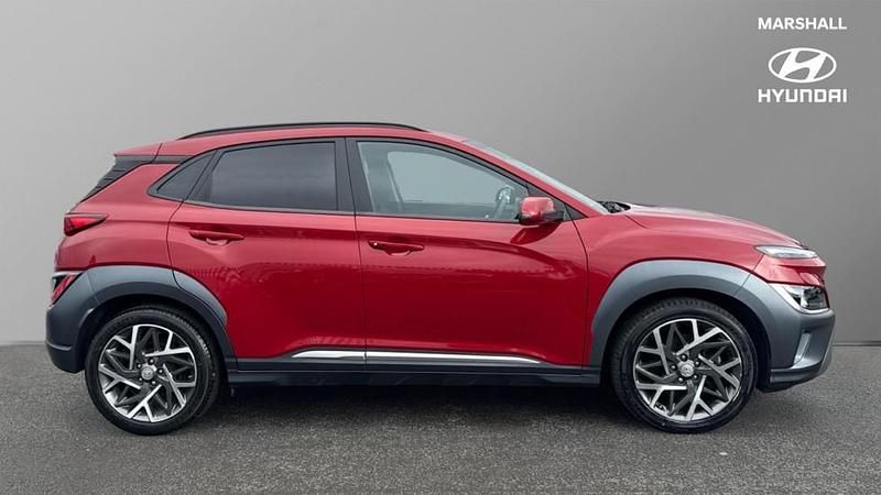 Used Hyundai Kona Premium 141 HP (103 kW) 2022 Red SUV