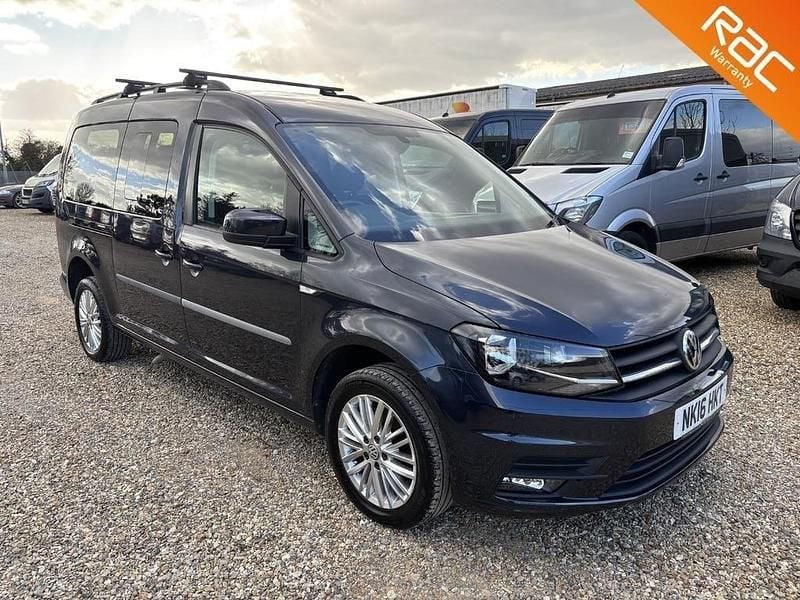 Blue Used 2016 VW Caddy Maxi Life Life MPV | £10,995 (Good price) - Image 1/4