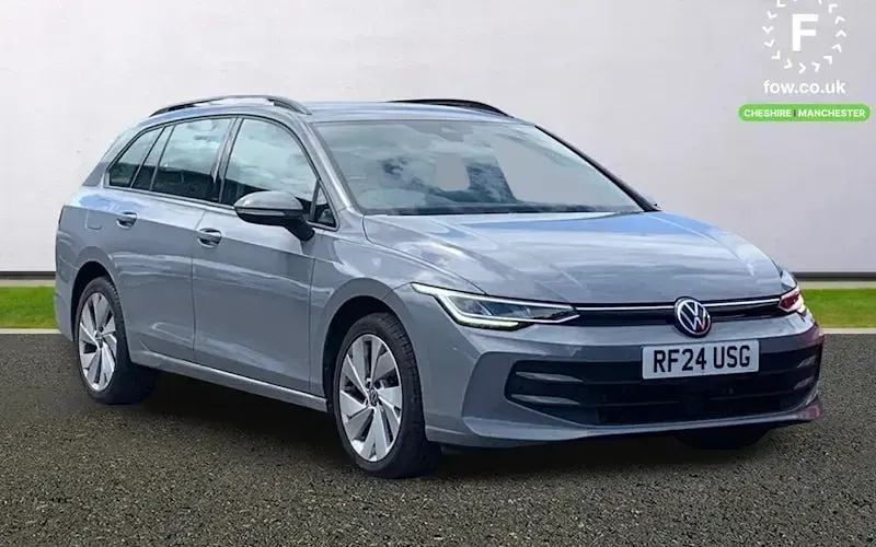 Used VW Golf VIII Life 116 HP (85 kW) 2024 Estate