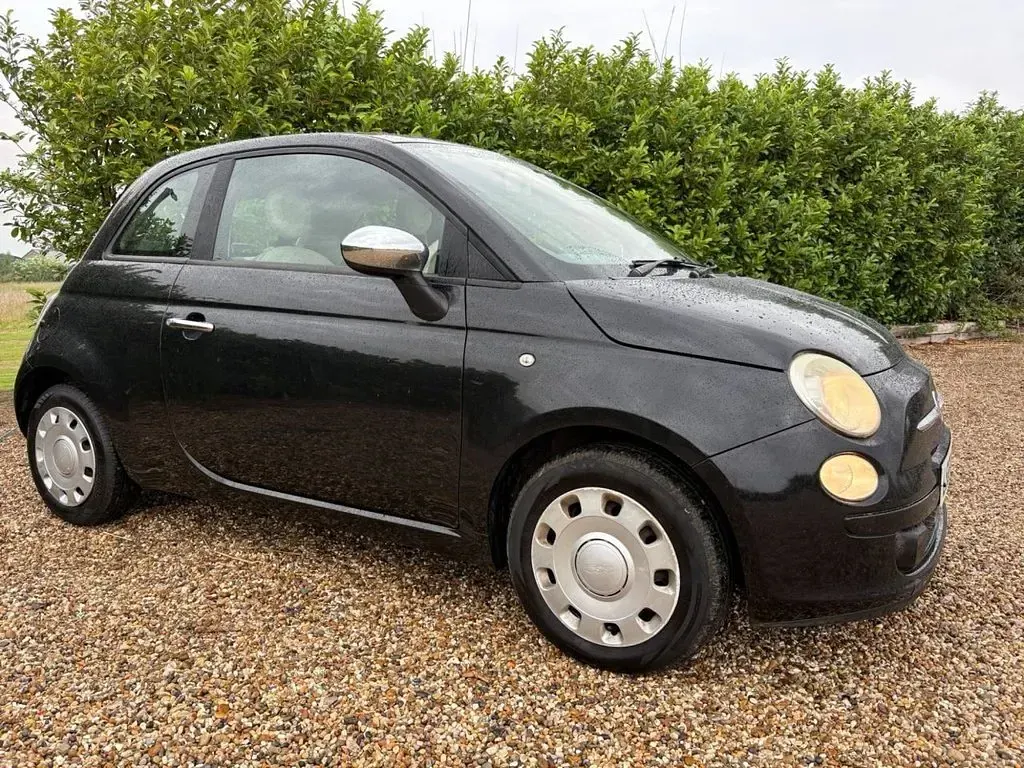 Used Fiat 500 Pop 69 HP (50 kW) 2010 Black Hatchback