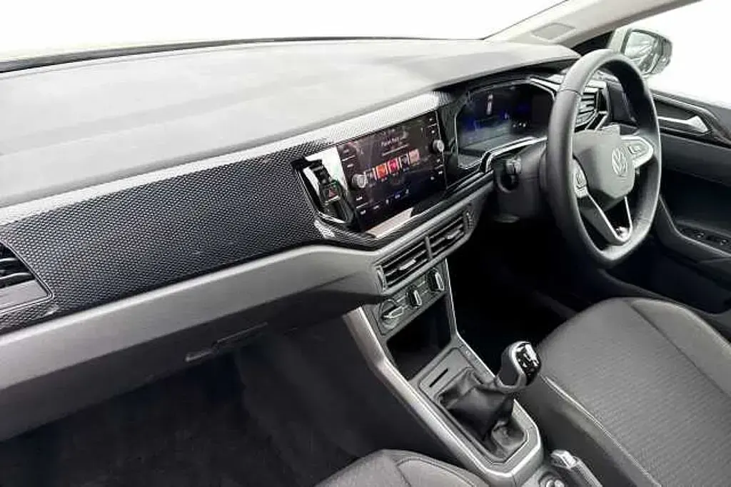 Used VW Polo Life 80 HP (58 kW) 2023 Grey Hatchback