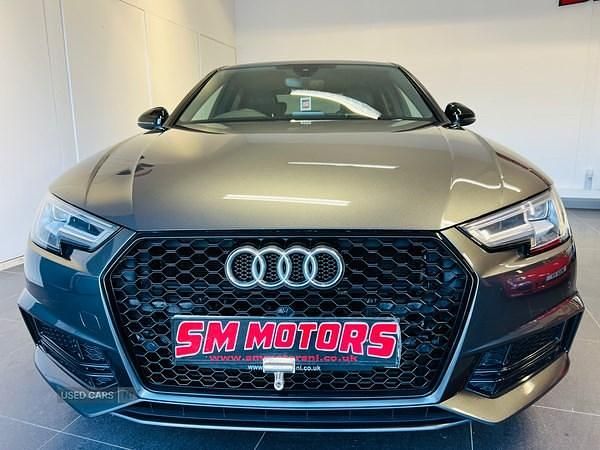 Used Audi A4 Black Edition 190 HP (139 kW) 2017 Grey Sedan