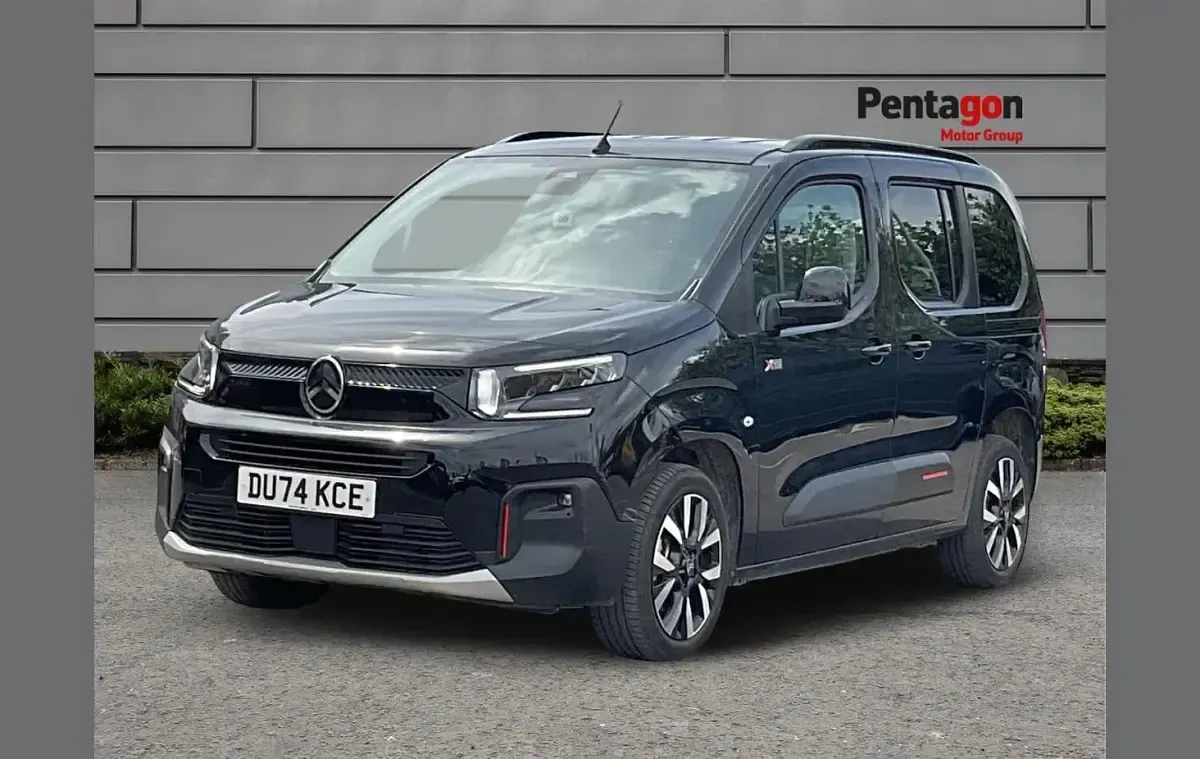 Used Citroën Berlingo 98 kW (134 HP) 2024 Black MPV