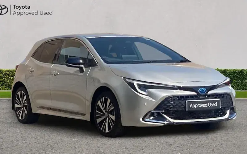Used Toyota Corolla Design 140 HP (102 kW) 2026 Hatchback