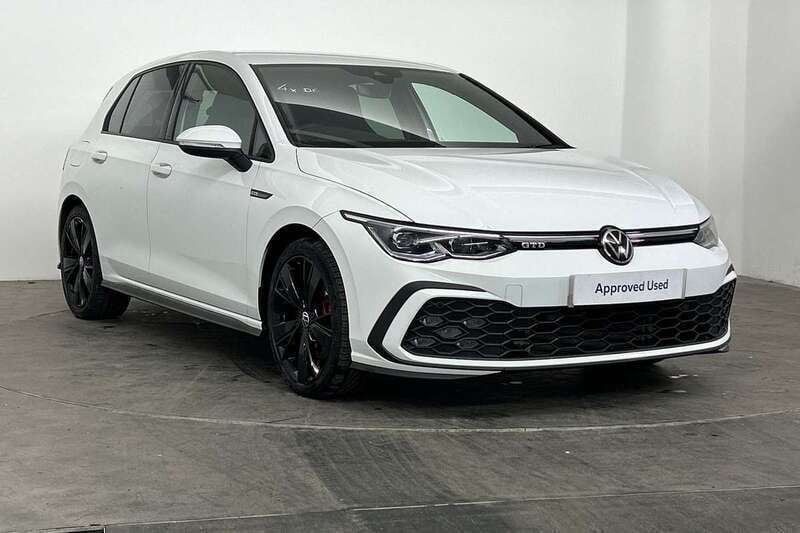 White Used 2022 VW Golf VIII GTD Estate | £25,295 (Fair price) - Image 1/4