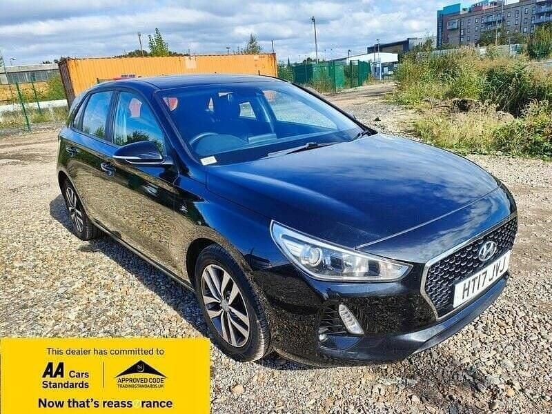 Black Used 2017 Hyundai i30 SE Hatchback | £6,488 (Fair price) - Image 1/4