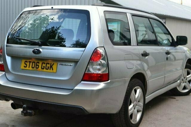 Begagnad Subaru Forester 2006 SUV