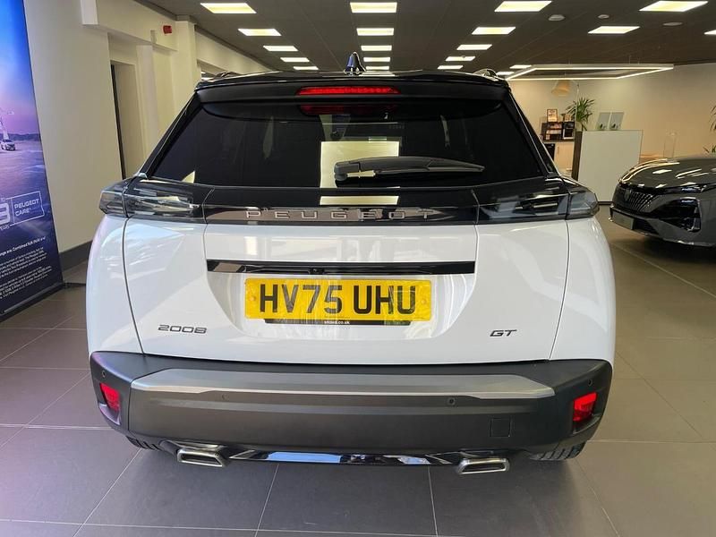 Second-hand Peugeot 2008 GT 129 CP (94 kW) 2025 Alb SUV