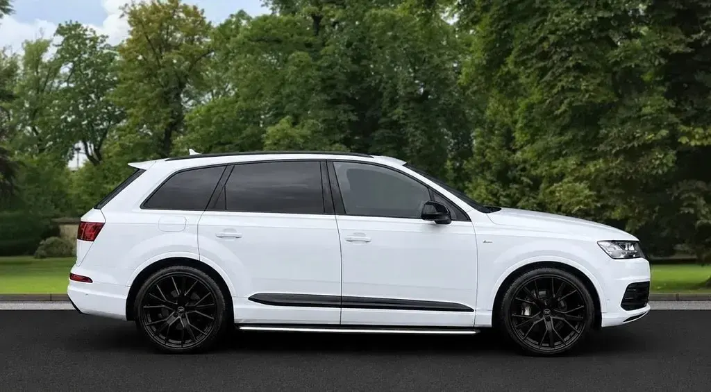 Used Audi Q7 Advanced 2018 White SUV
