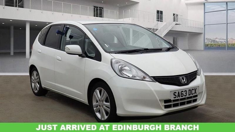 White Used 2013 Honda Jazz ES Hatchback | £6,995 (Good price) - Image 1/4