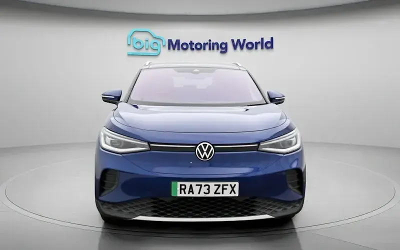 Second-hand VW ID.4 Pro Performance 150 kW (204 CP) 2023 Albastru SUV