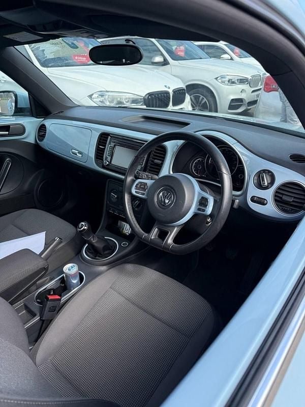 Used VW Beetle Design 110 HP (80 kW) 2015 Blue Hatchback