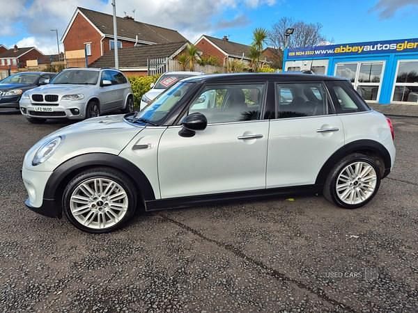 Used Mini Cooper D Hatch 116 HP (85 kW) 2017 Silver Hatchback