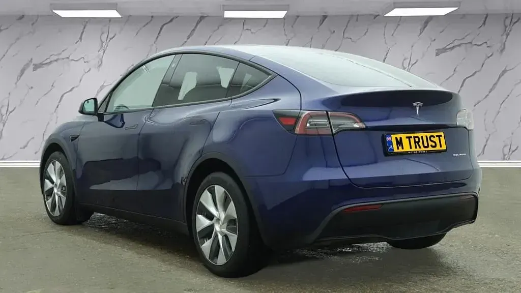 Used Tesla Model Y 282 kW (384 HP) 2022 Blue SUV