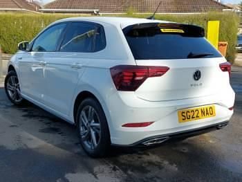Usado VW Polo R-line 110 HP (80 kW) 2022 Branco Citadino