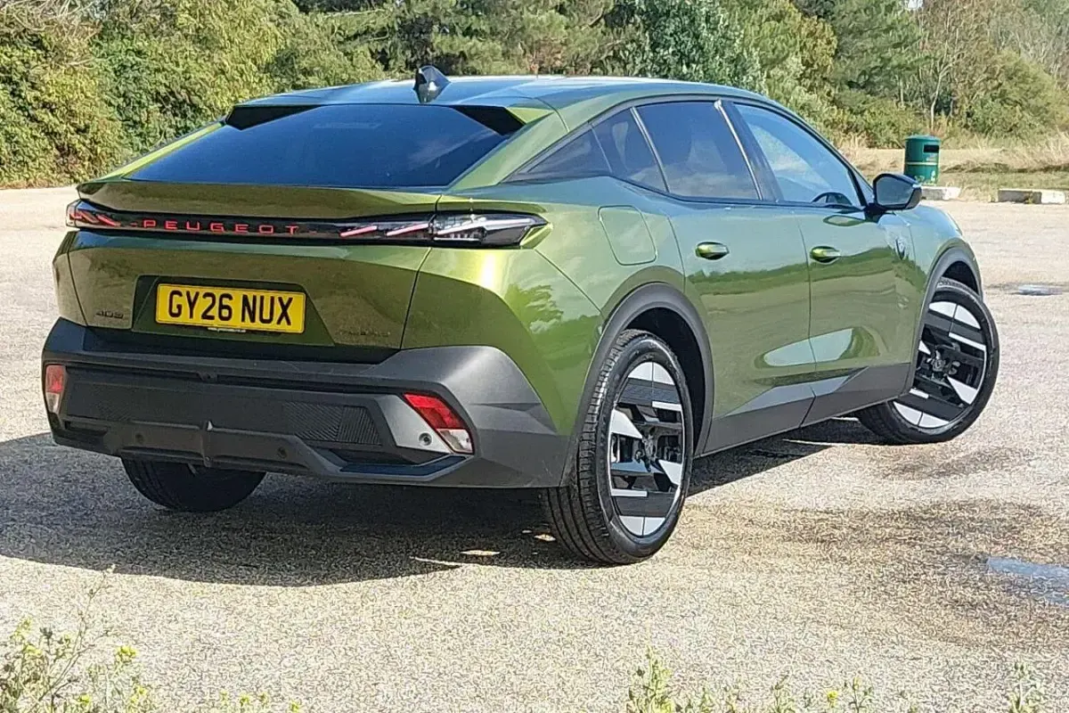 Used Peugeot 408 Premium 143 HP (105 kW) 2026 Green SUV