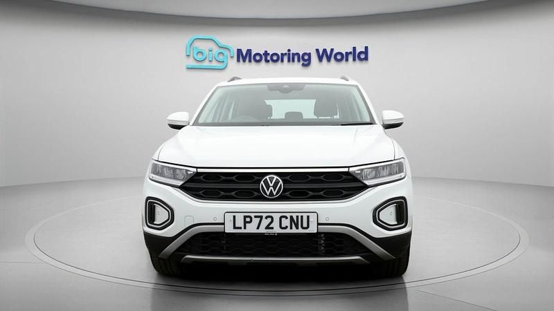 Used VW T-Roc S 148 HP (108 kW) 2022 White SUV