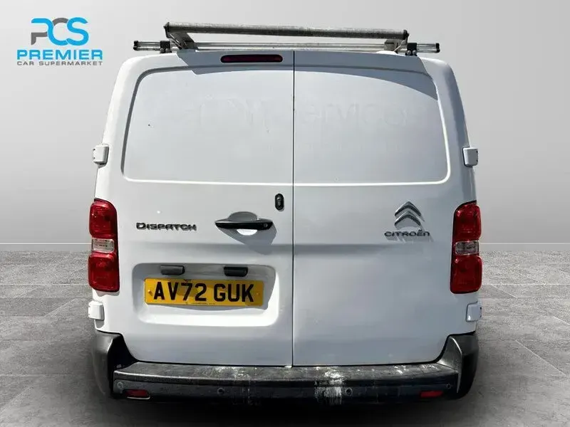 Used Citroën Dispatch 142 HP (104 kW) 2022 White MPV