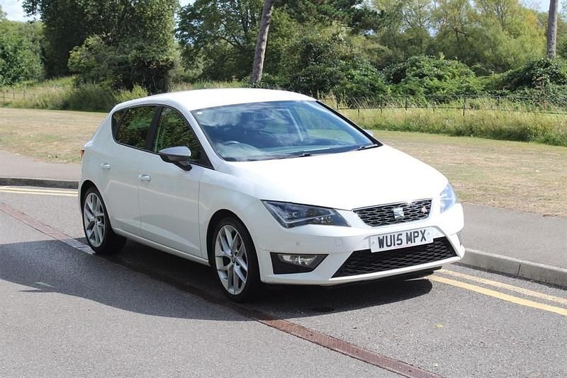 White Used 2015 Seat Leon FR Hatchback | £6,995 (Fair price) - Image 1/4