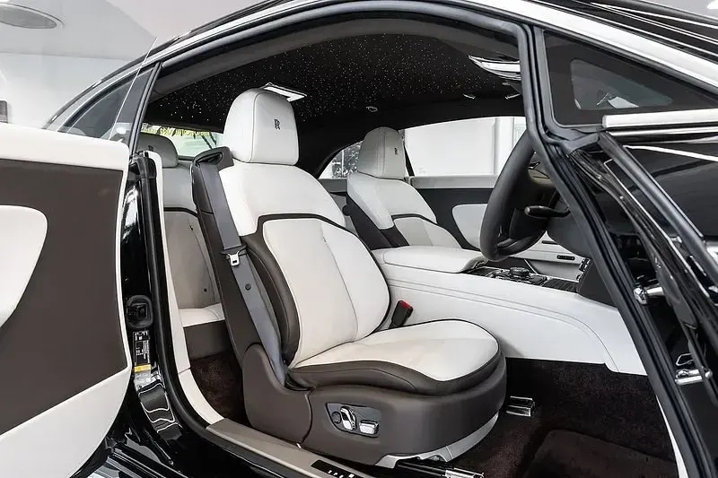 Novo Rolls Royce Spectre 430 kW (585 HP) 2025 Preto Coupé