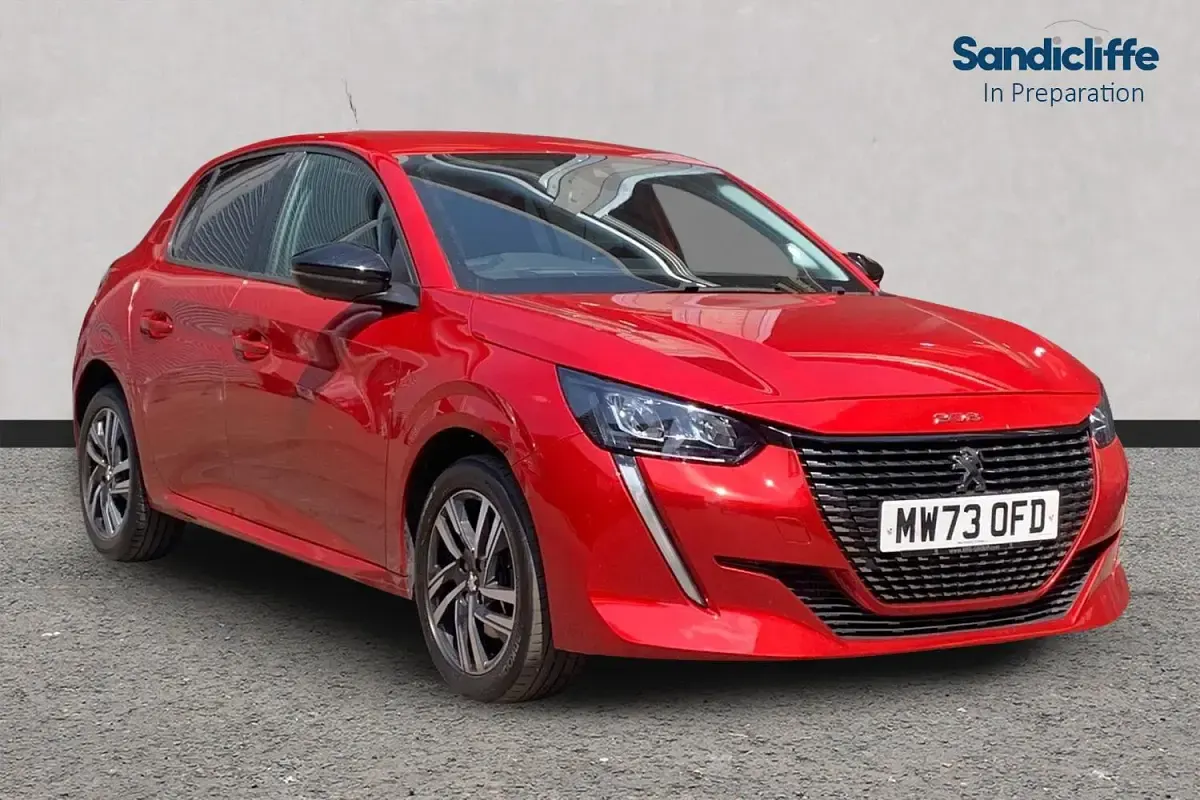 Used Peugeot 208 Allure+ 100 HP (73 kW) 2023 Hatchback